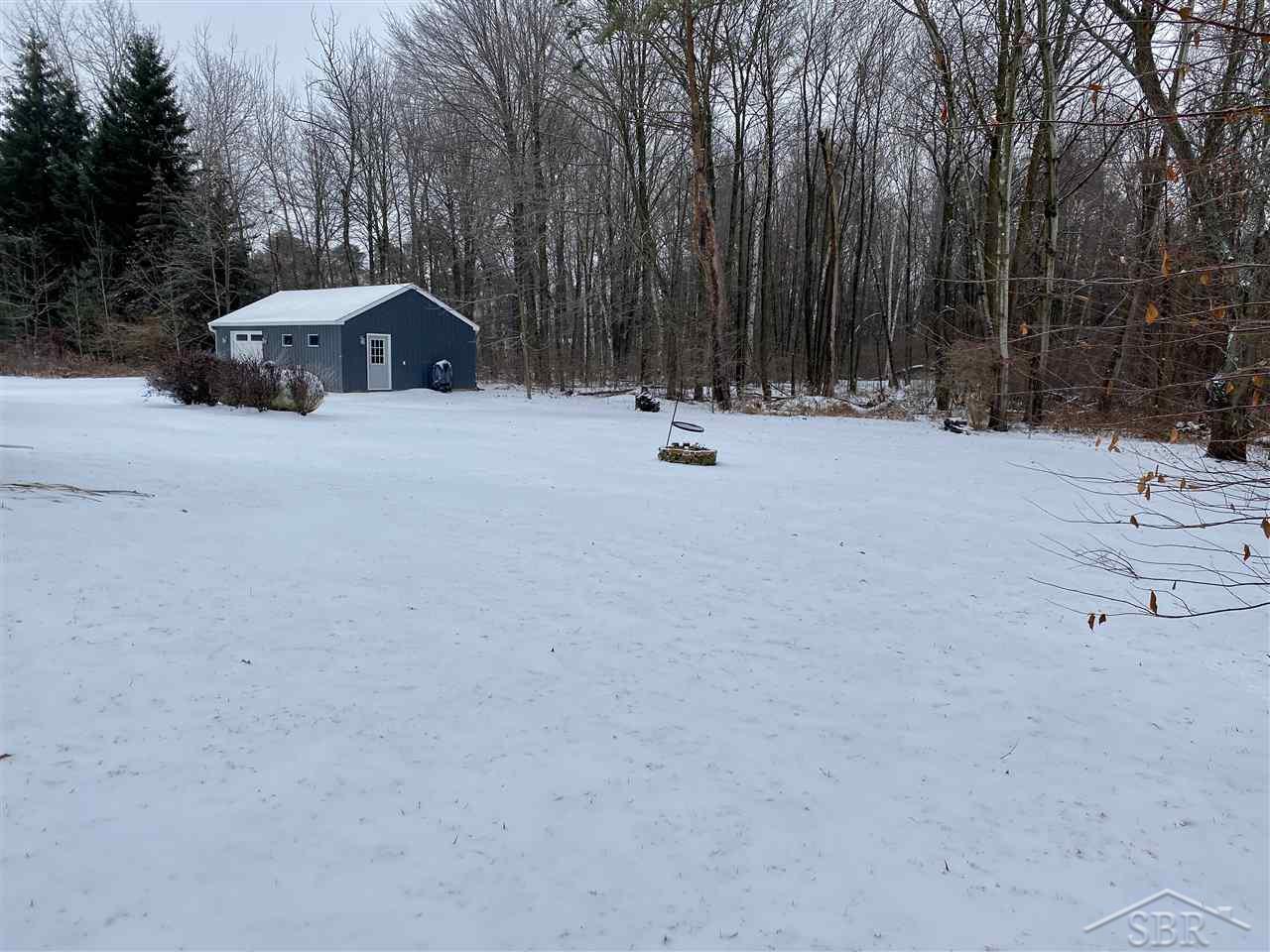 2061 Hotchkiss Road Freeland, MI 48623 - Photo 19 of 19 50003545-18.JPG