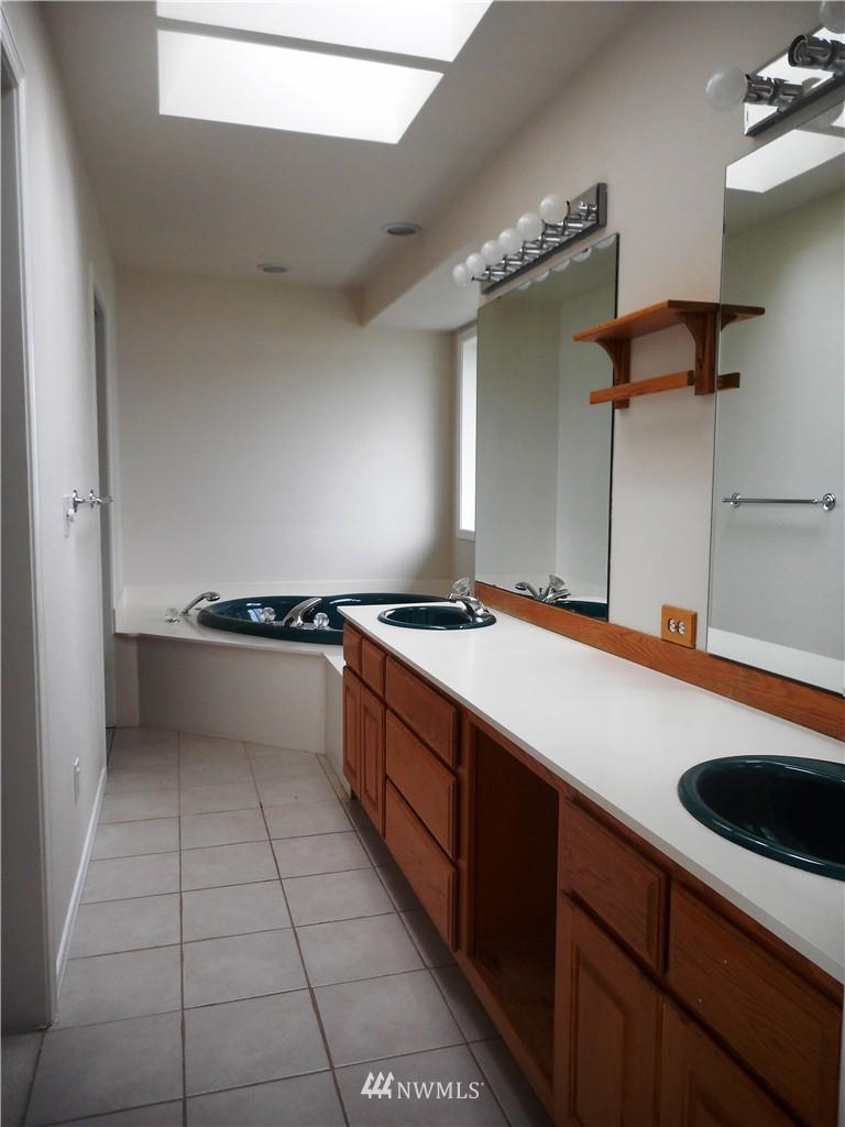 515 South Davies Road Lake Stevens, WA 98258 - Photo 13 of 19 Gallery Image 13