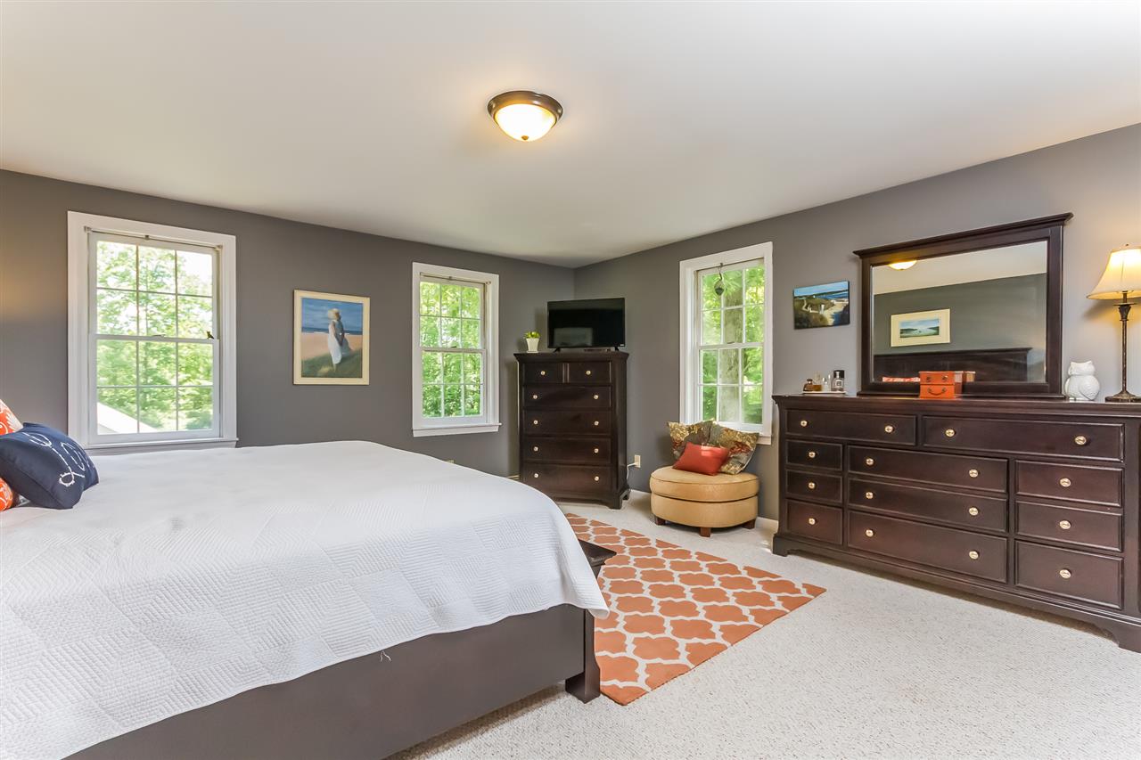 53 Greenfield Road New Boston, NH 03070 - Photo 21 of 39