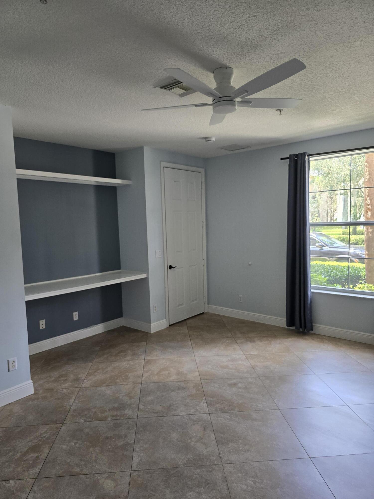 4261 East Main Street Jupiter, FL 33458 - Photo 25 of 29 20260608_130604