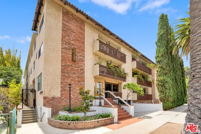 $4,950 | 1114 12th Street, Unit 103, Santa Monica, CA 90403