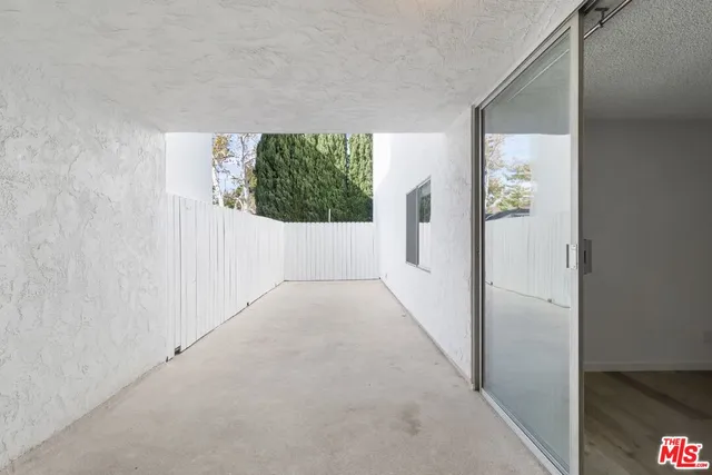 $4,950 | 1114 12th Street, Unit 103, Santa Monica, CA 90403