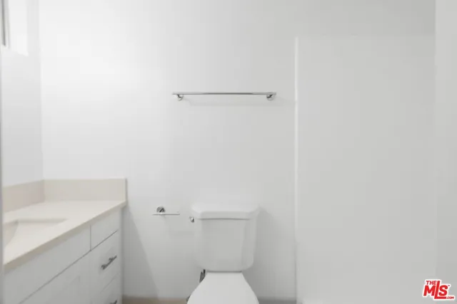 $4,950 | 1114 12th Street, Unit 103, Santa Monica, CA 90403