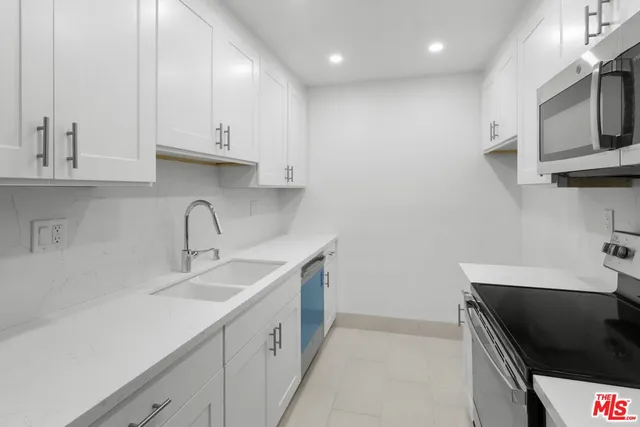 $4,950 | 1114 12th Street, Unit 103, Santa Monica, CA 90403