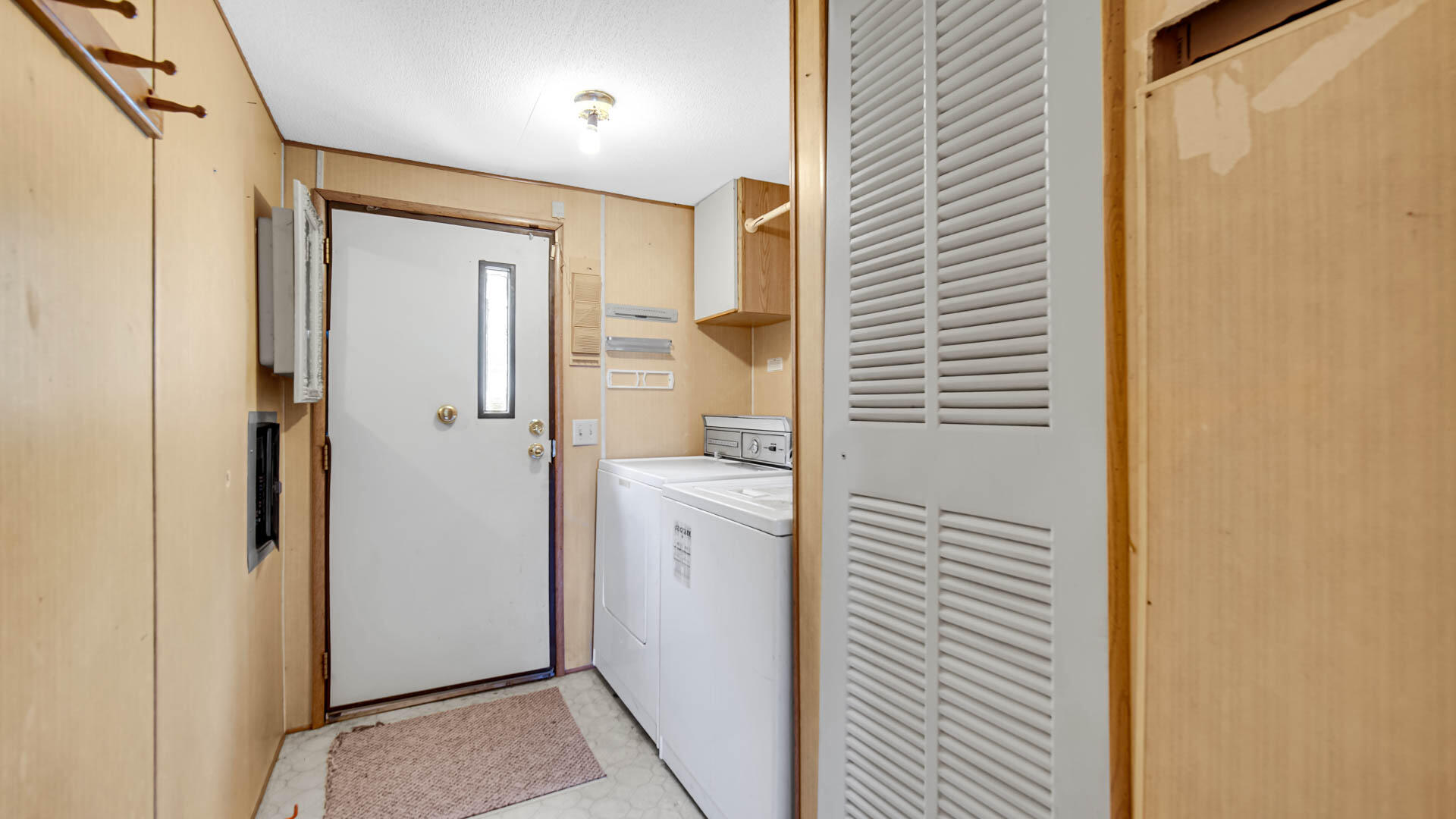 8176 West Pahs Road Michigan City, IN 46360 - Photo 5 of 21 1920x1080