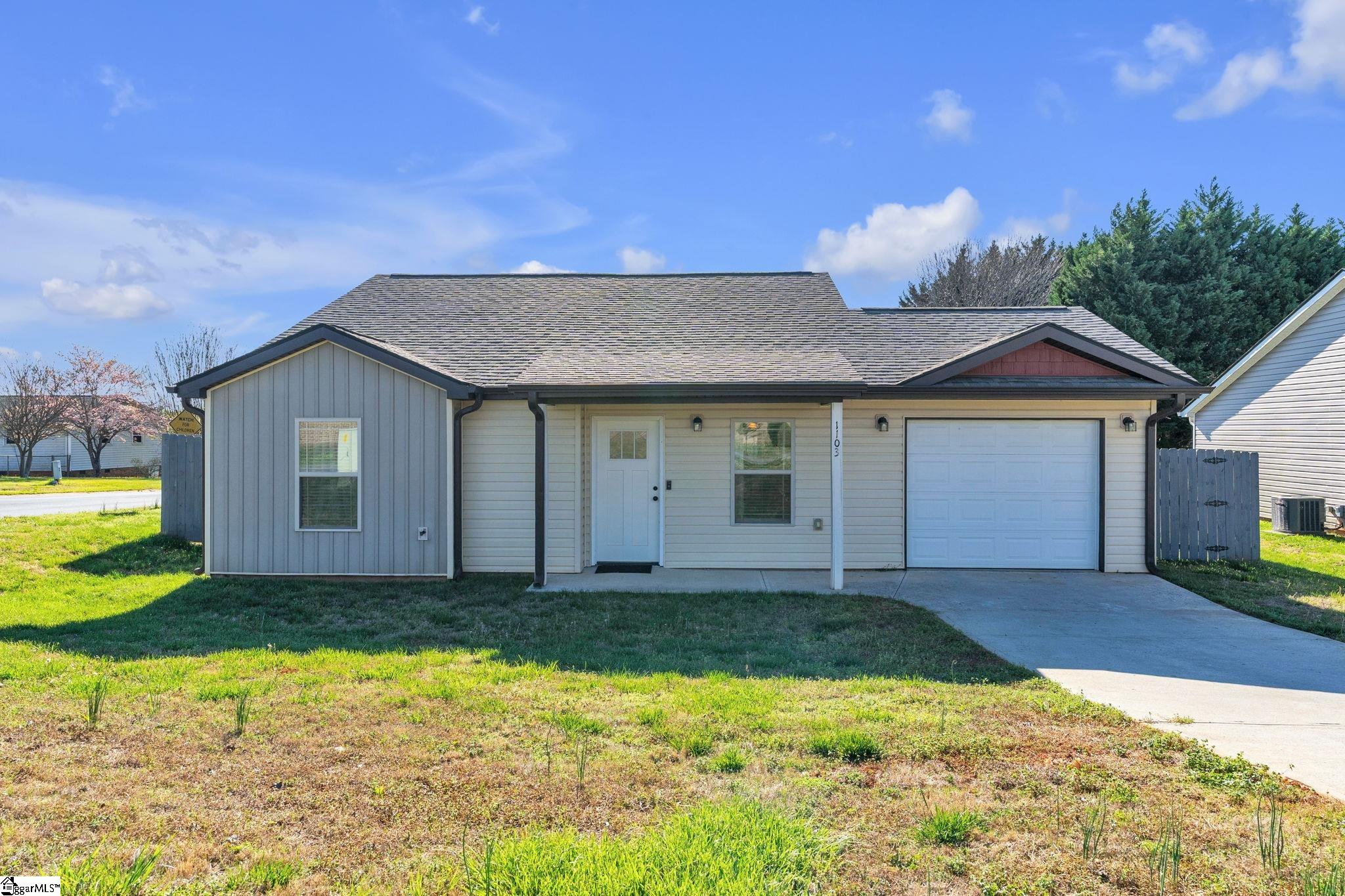 1103 Southfield Street Inman, SC 29349 - Photo 1 of 31