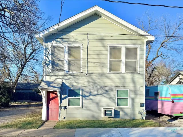 $800 | 1006 Gregg Street, Denton, TX 76201