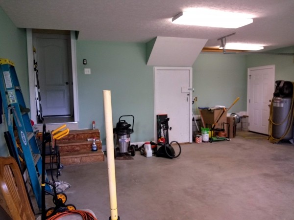 854 North Corinth Road Portland, TN 37148 - Photo 22 of 25 a view of a room with gym equipment