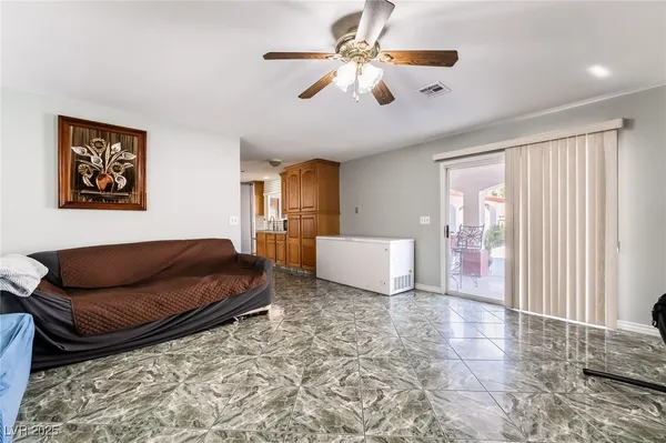 $3,500 | 724 North Fogg Street, Las Vegas, NV 89110