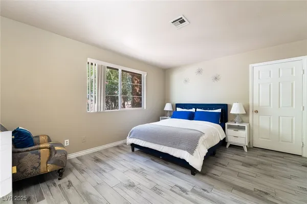 $3,500 | 724 North Fogg Street, Las Vegas, NV 89110