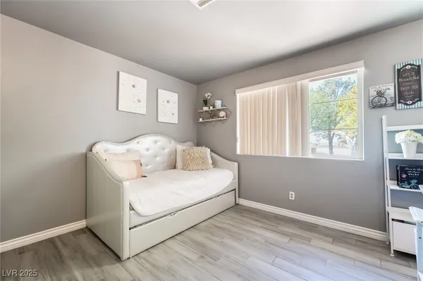 $3,500 | 724 North Fogg Street, Las Vegas, NV 89110