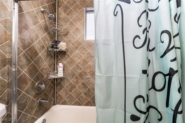 $3,500 | 724 North Fogg Street, Las Vegas, NV 89110