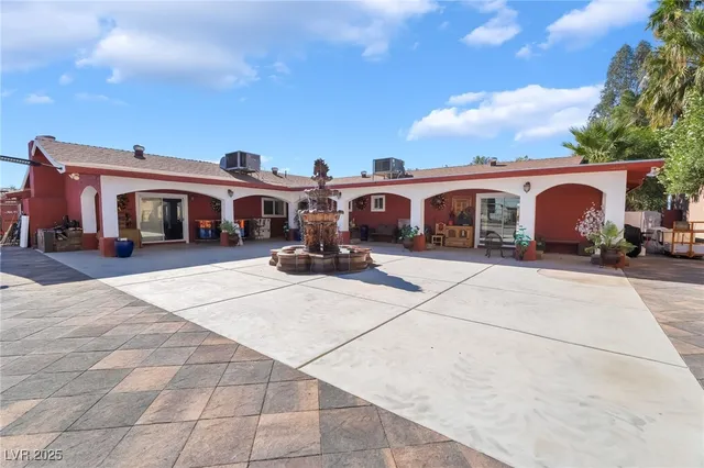 $3,500 | 724 North Fogg Street, Las Vegas, NV 89110