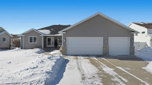 $495,000 | 3641 Fillmore Street South, Fargo, ND 58104