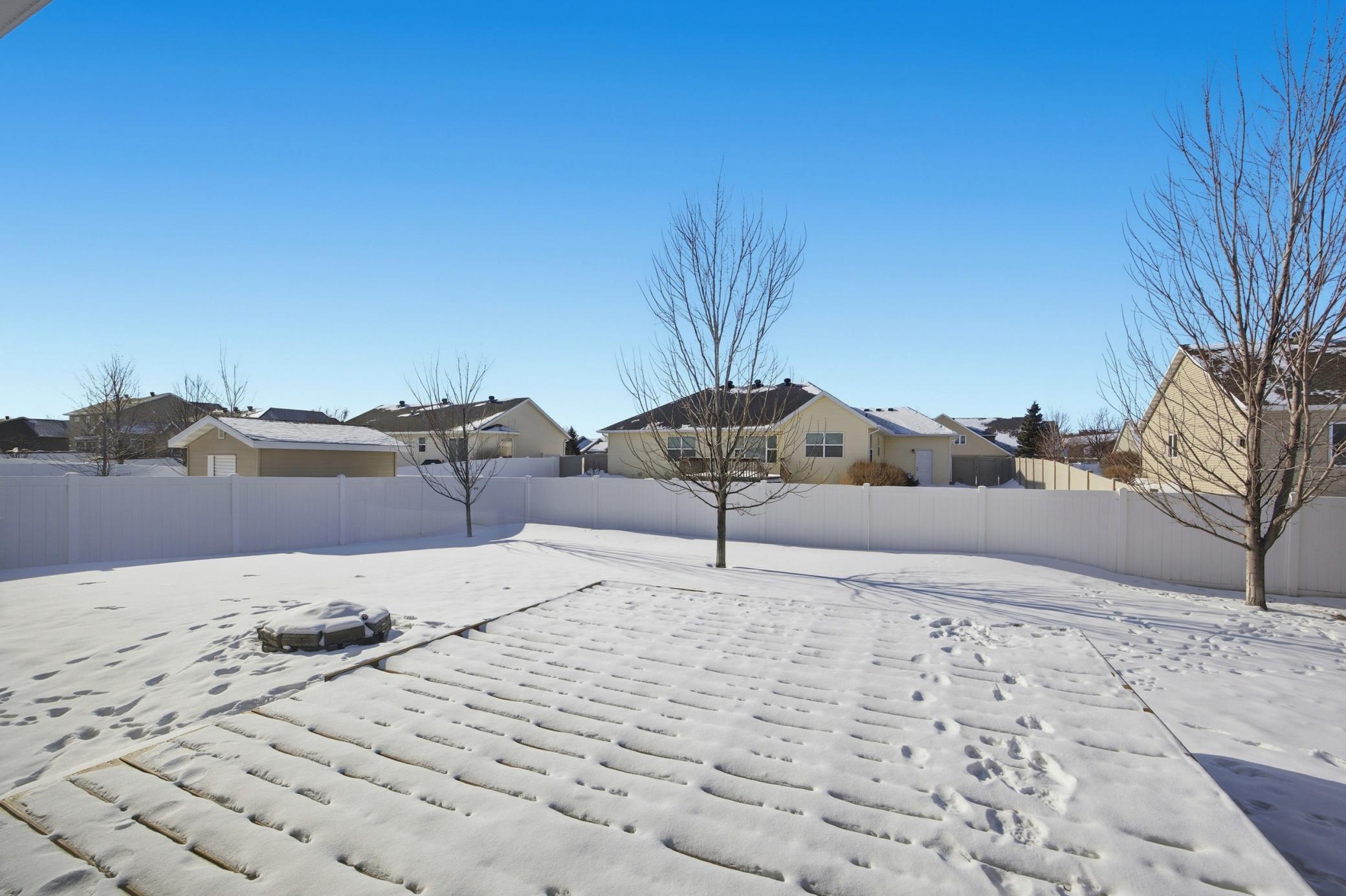 3641 Fillmore Street South Fargo, ND 58104 - Photo 2 of 51