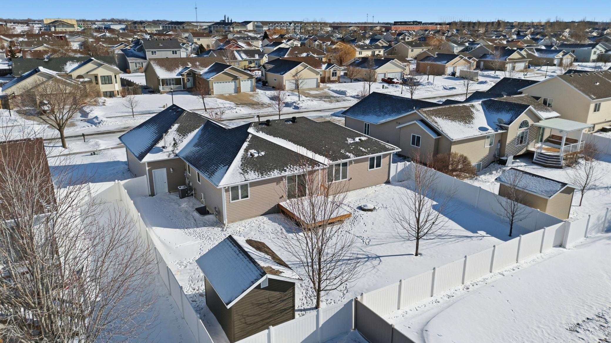 3641 Fillmore Street South Fargo, ND 58104 - Photo 5 of 51