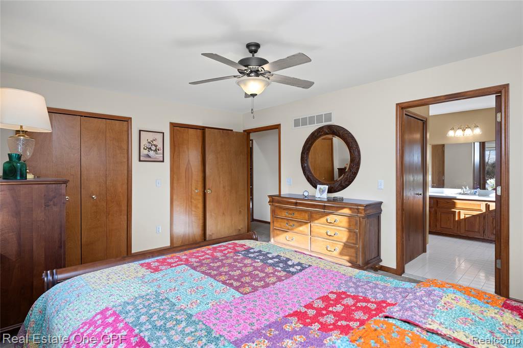 1135 Holmes Road Allenton, MI 48002 - Photo 27 of 59