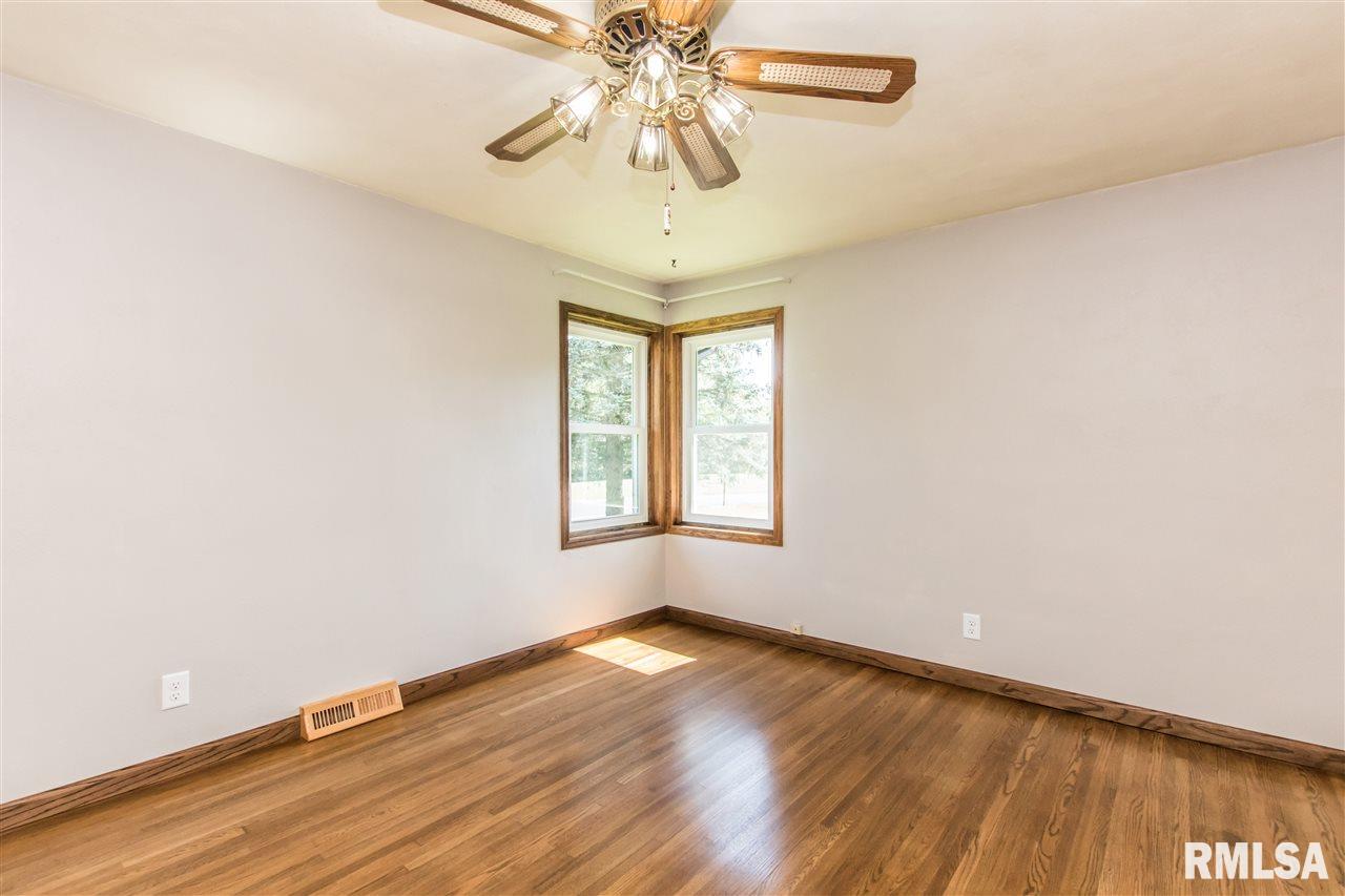 1323 South Maxwell Road Peoria, IL 61607 - Photo 8 of 31 Gallery Image 8