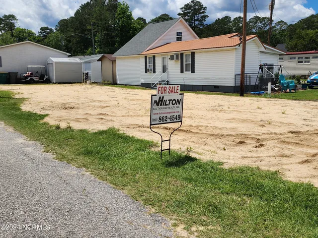 $125,000 | 27 Moore Street, Elizabethtown, NC 28337