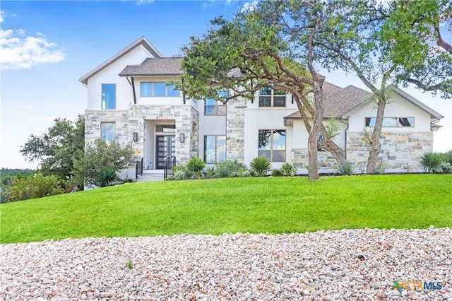 $1,099,999 | 1972 Tempranillo, New Braunfels, TX 78132