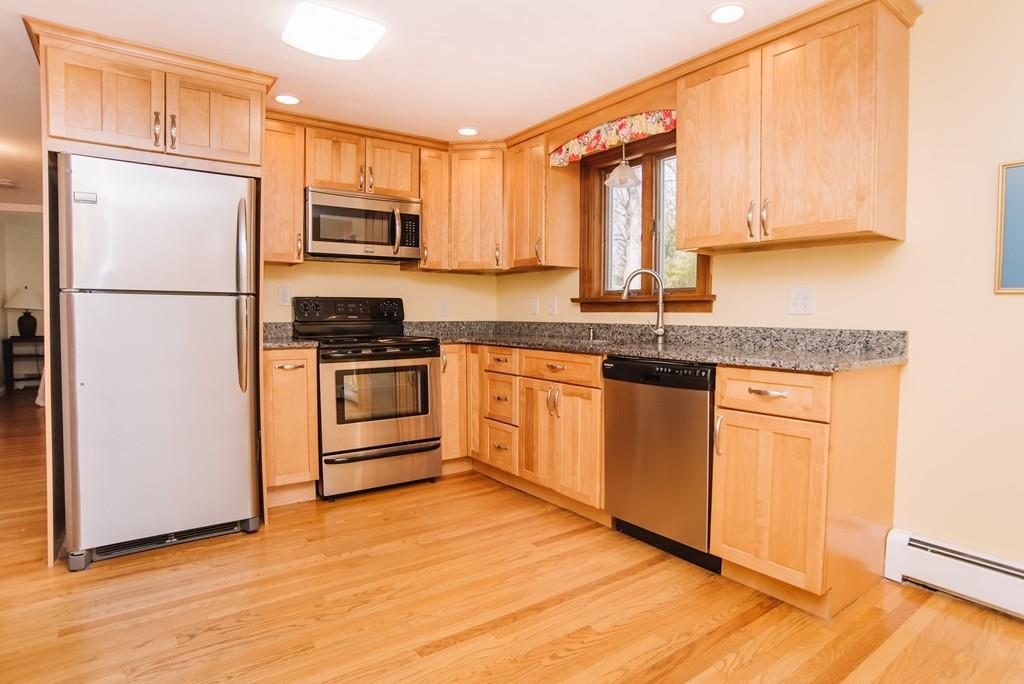787 Shaker Road Longmeadow, MA 01106 - Photo 10 of 41