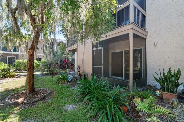 a view of front of house with a yard