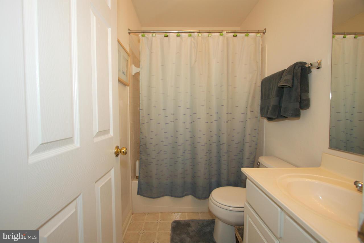 387 Enfield Road Joppa, MD 21085 - Photo 13 of 18 Bath