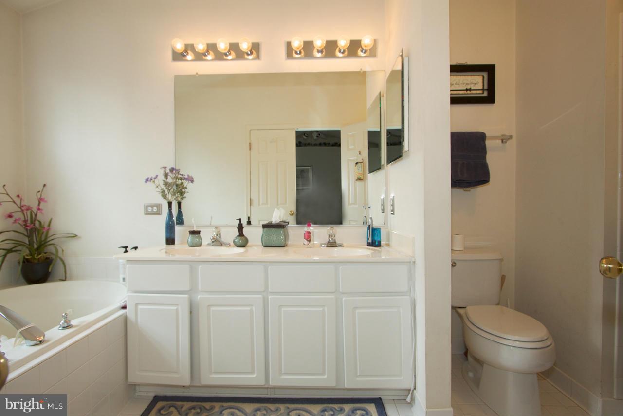 387 Enfield Road Joppa, MD 21085 - Photo 10 of 18 Bath (Master)