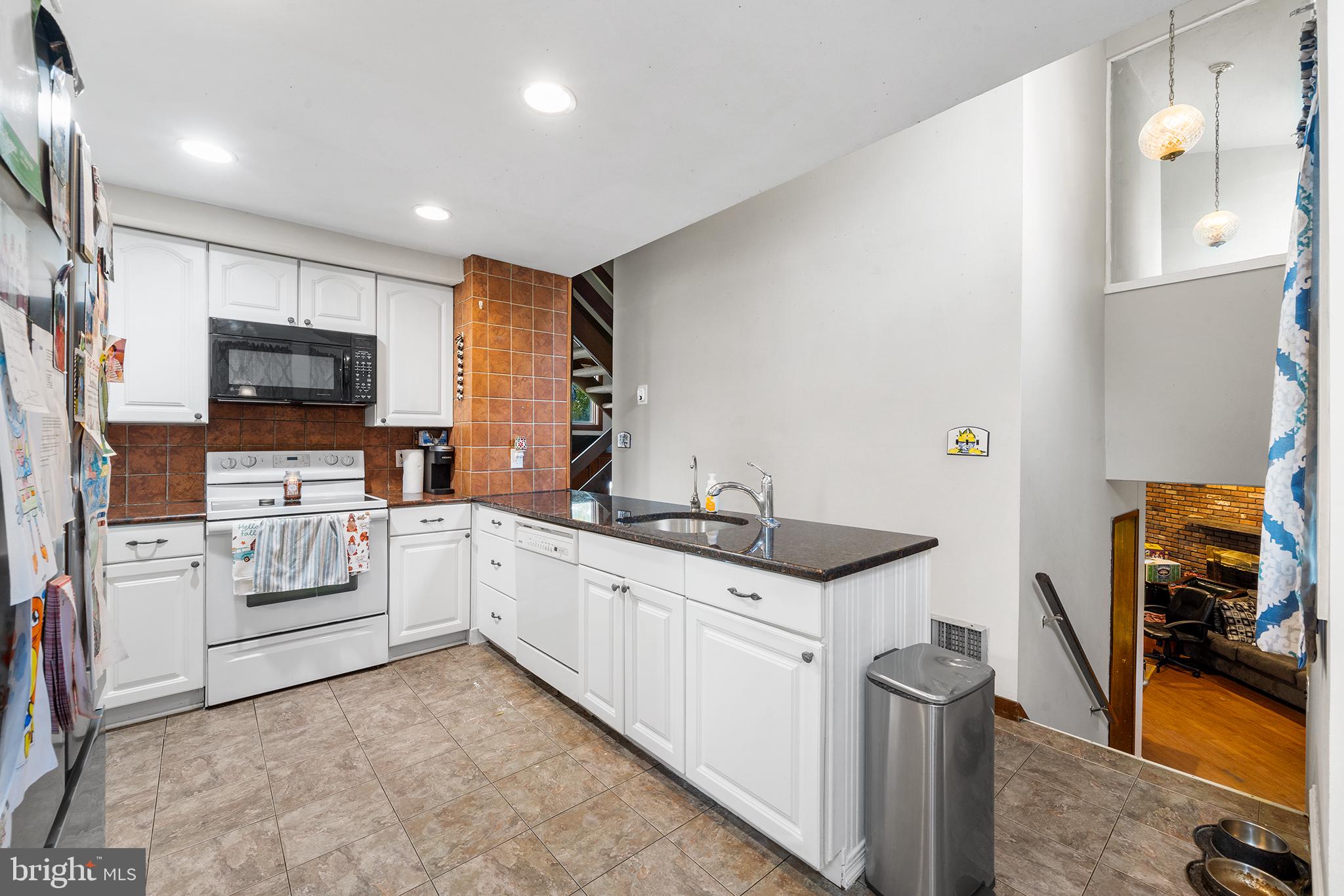 228 New Road Horsham, PA 19044 - Photo 14 of 30 Gallery Image 14