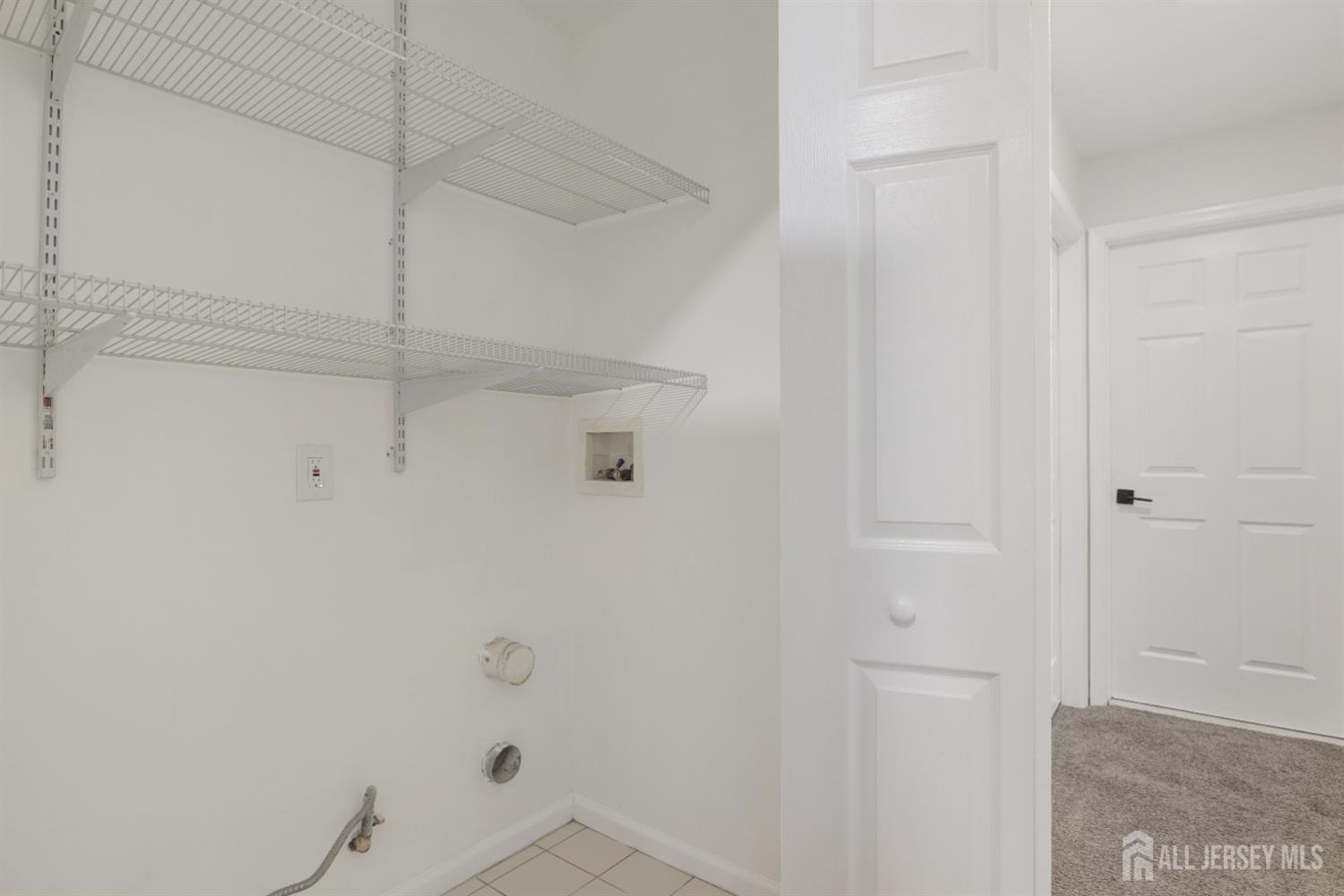 130B Remsen Avenue, Unit B New Brunswick, NJ 08901 - Photo 14 of 29 a bathroom with a shower