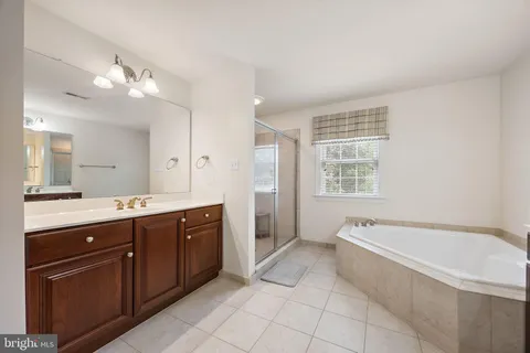 $735,000 | 345 Austin Drive, Oxford, PA 19363