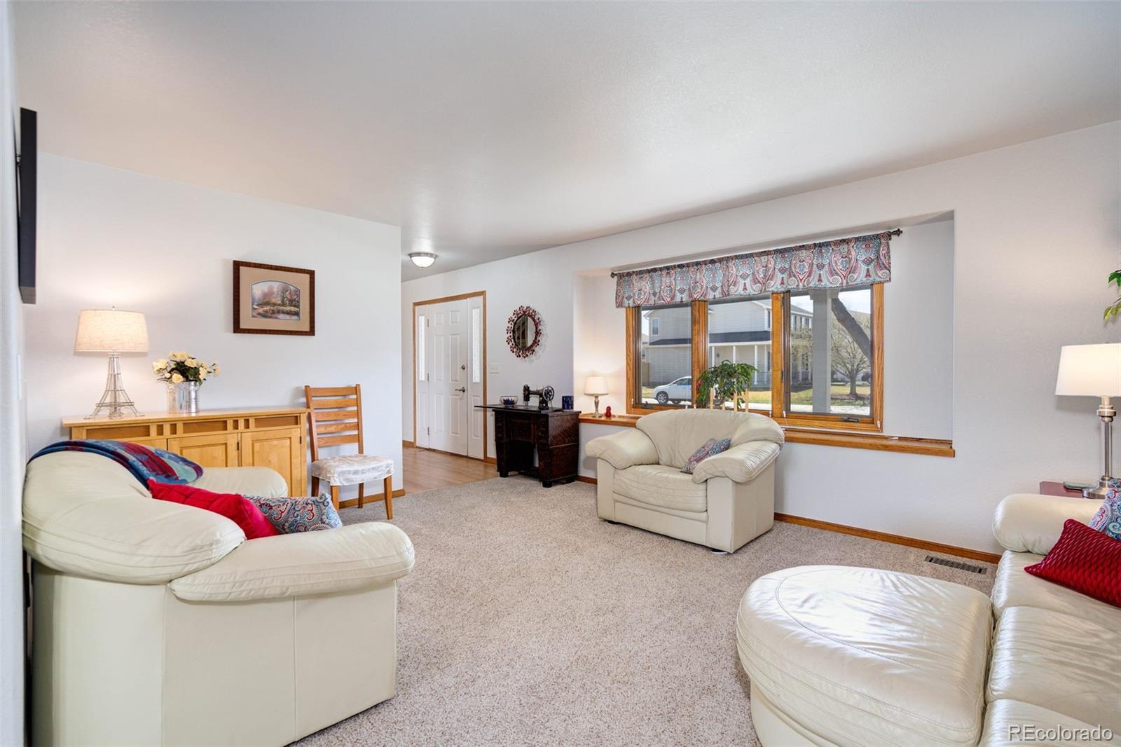 2924 Antelope Road Fort Collins, CO 80525 - Photo 5 of 40 Gallery Image 5