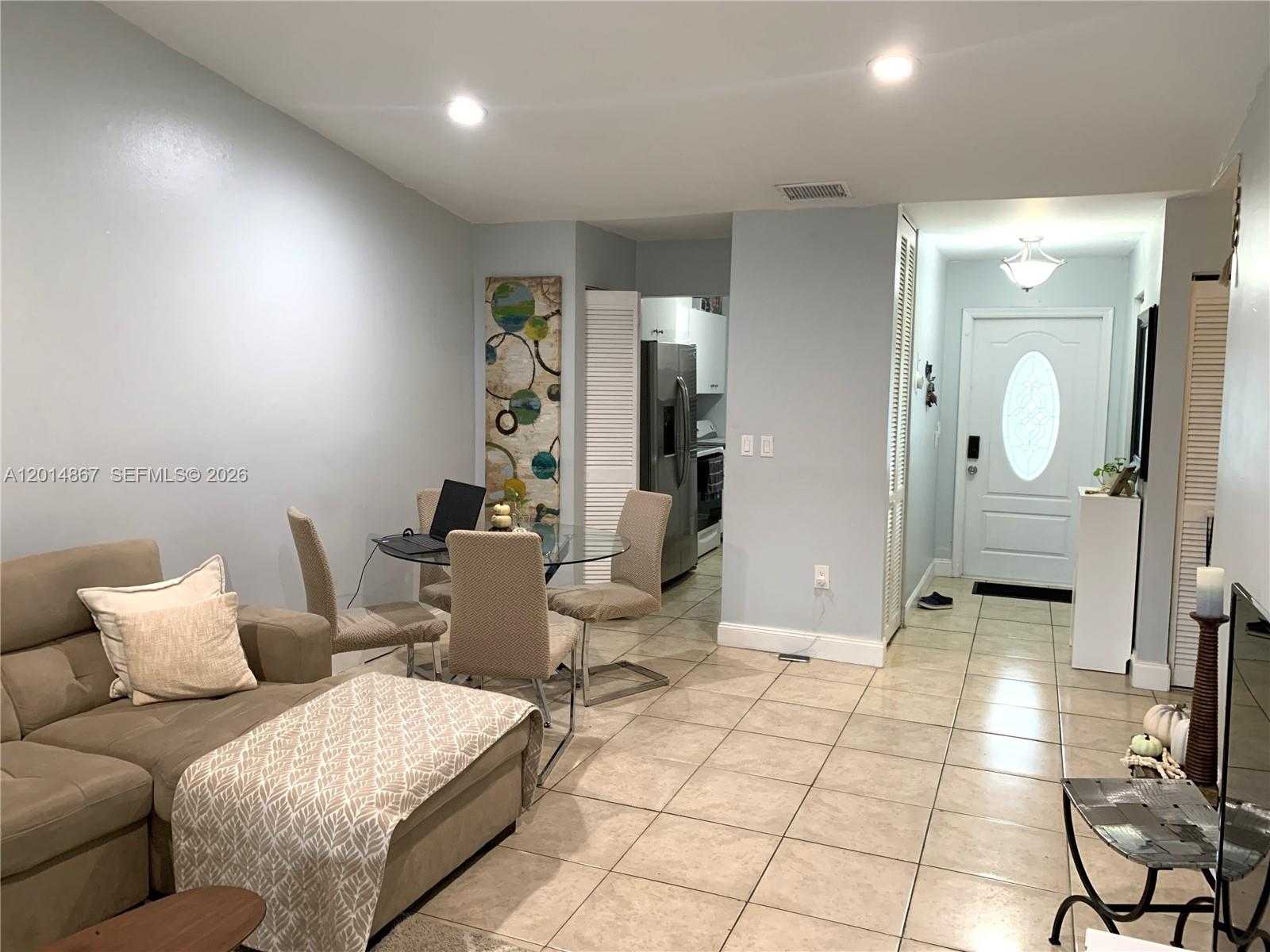 4904 Southwest 139th Court Miami, FL 33175 - Photo 2 of 20
