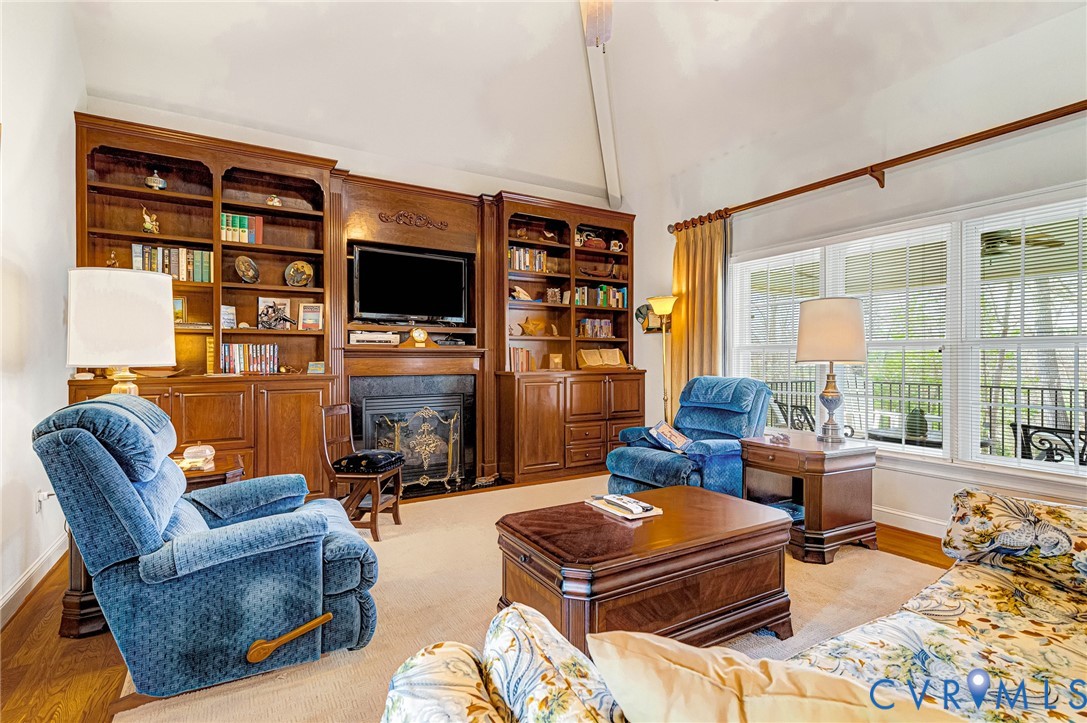 14461 Riverside Drive Ashland, VA 23005 - Photo 11 of 63 Beautiful Custom built-ins & Gas Fireplace
