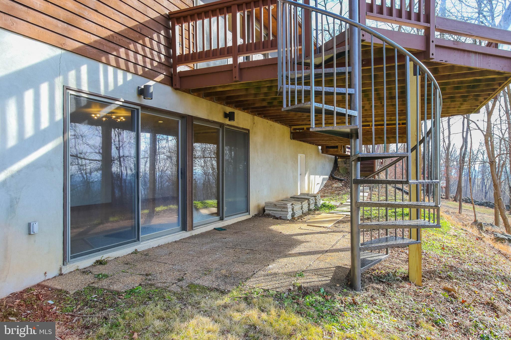 2943 Ward Kline Road Myersville, MD 21773 - Photo 62 of 69 Stairs from deck