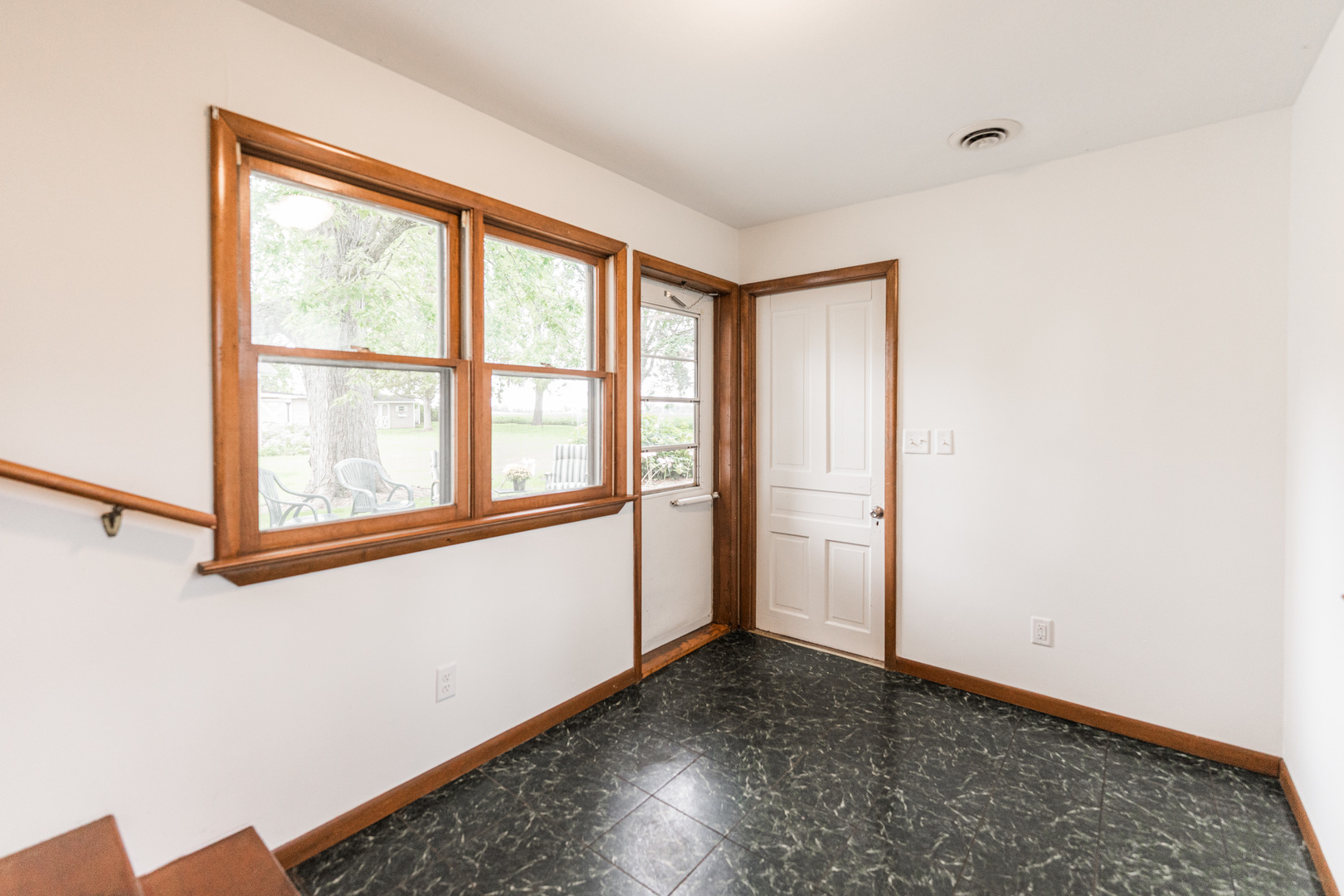 303 South Shabbona Road Shabbona, IL 60550 - Photo 31 of 41 Gallery Image 31