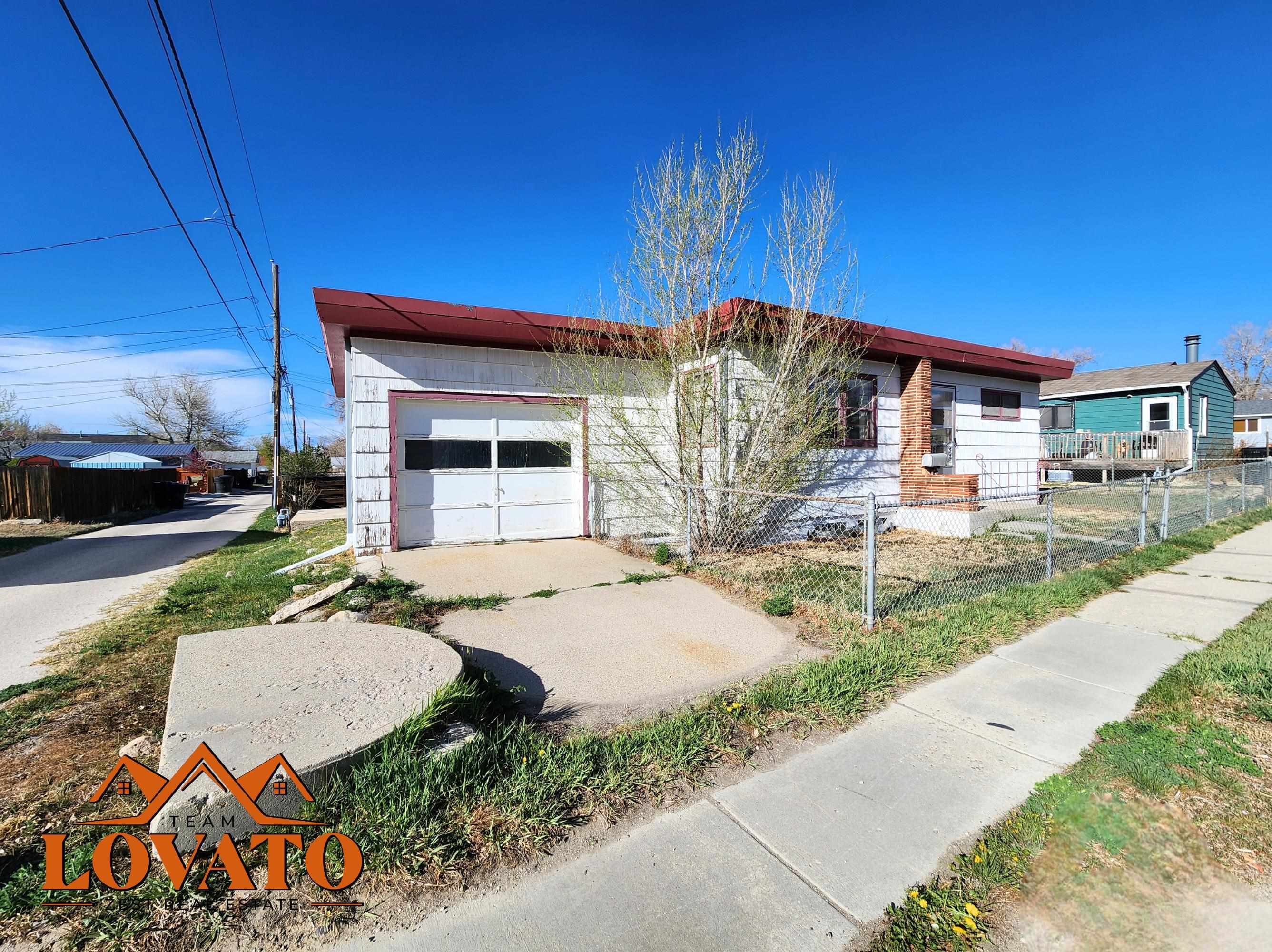1030 East 17th Street Casper, WY 82601 - Photo 2 of 21