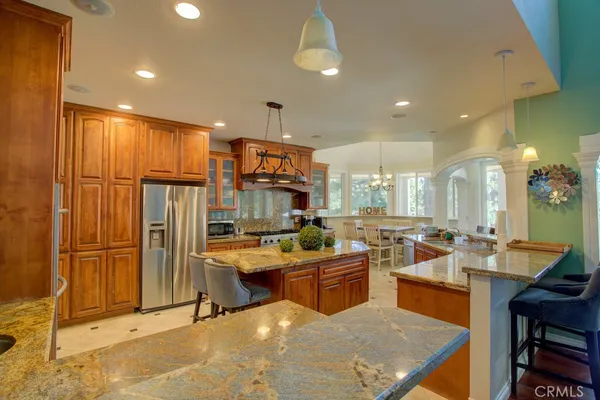 $1,695,000 | 32557 Pine Cone Court, Running Springs, CA 92382