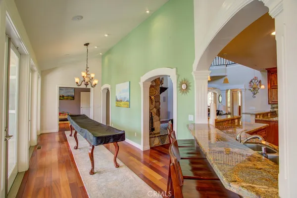 $1,695,000 | 32557 Pine Cone Court, Running Springs, CA 92382