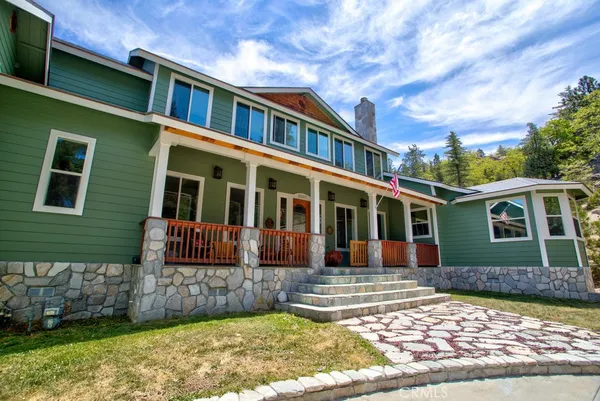 $1,695,000 | 32557 Pine Cone Court, Running Springs, CA 92382