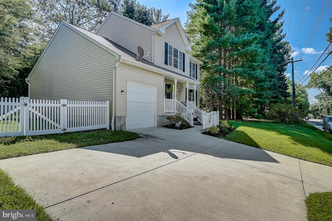 8071 Clark Station Road Severn, MD 21144 - Photo 3 of 53