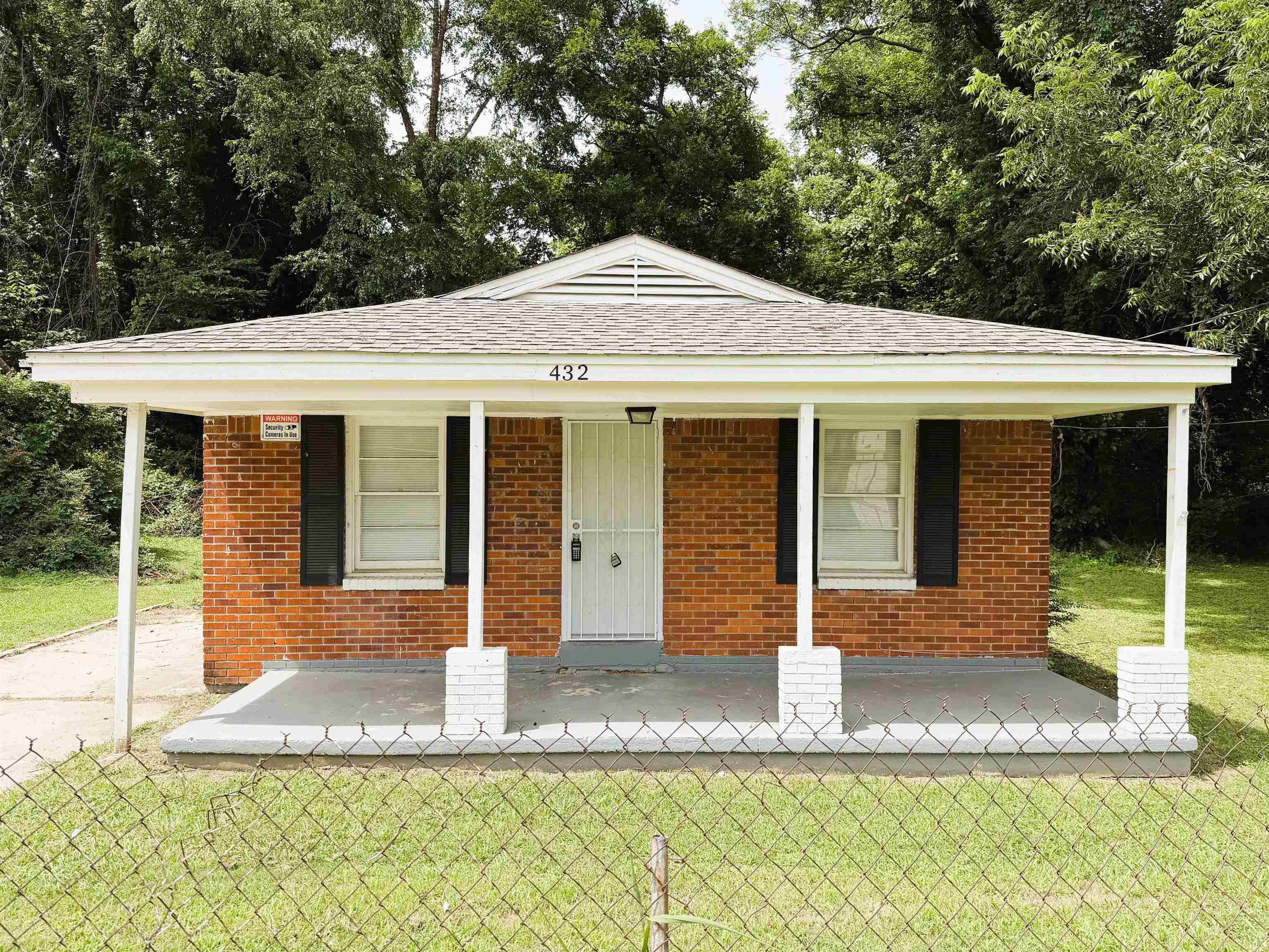432 West Peebles Road Memphis, TN 38109 - Photo 2 of 17