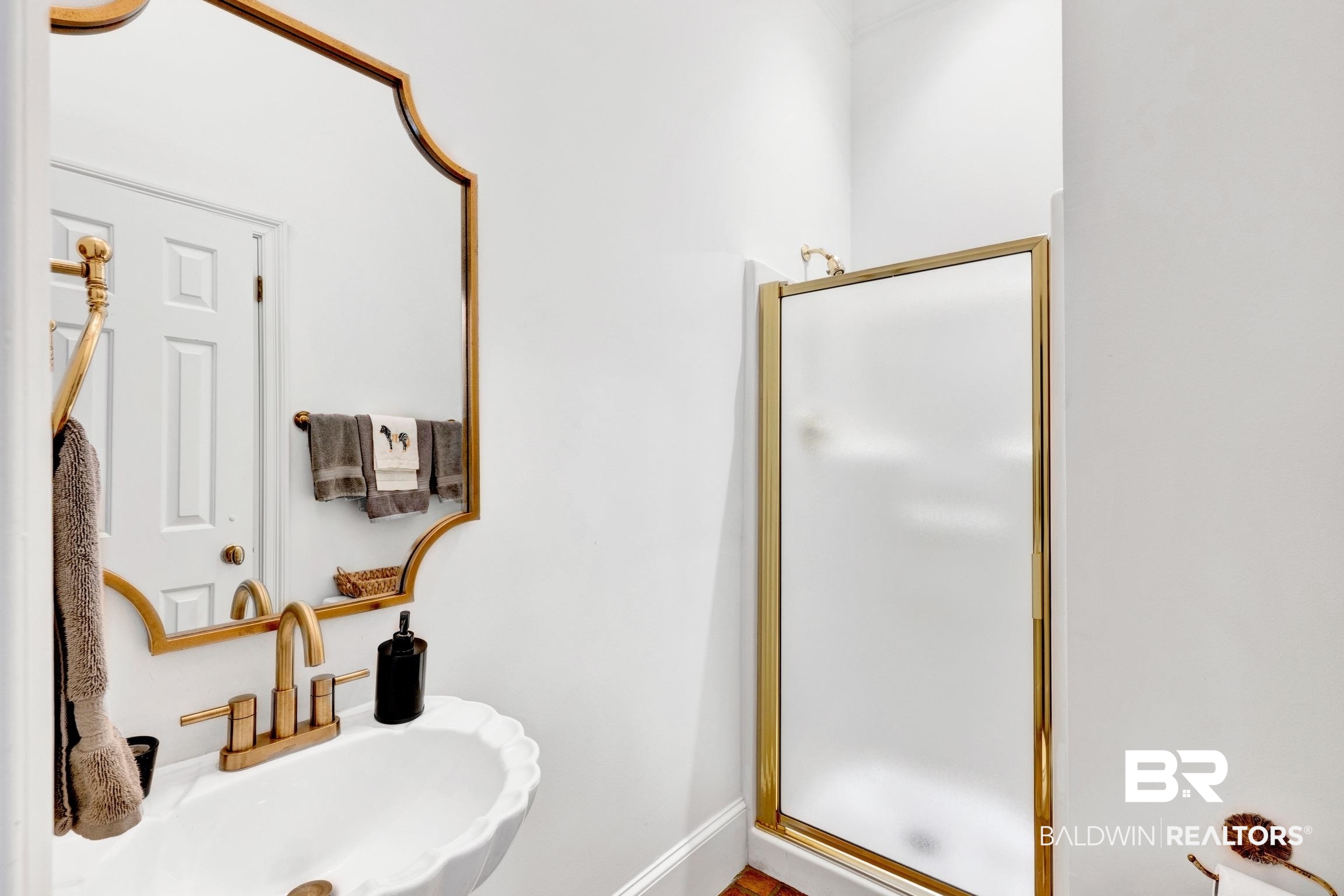 4 Savannah Court Mobile, AL 36608 - Photo 14 of 32 Full bath featuring a stall shower and a sink