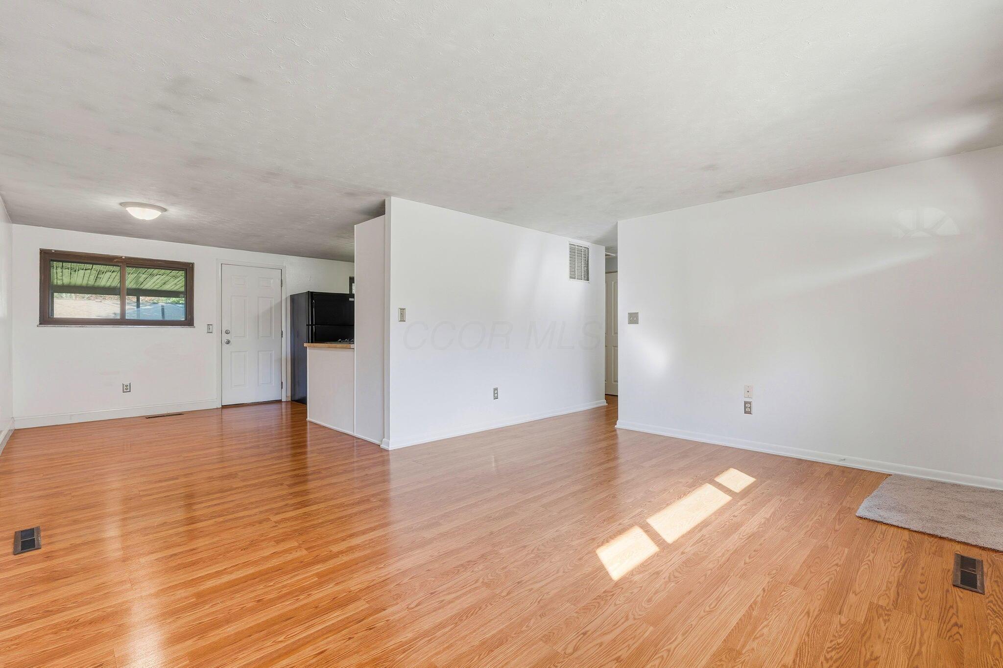 5769 Montevideo Road Westerville, OH 43081 - Photo 9 of 28 Eat Space