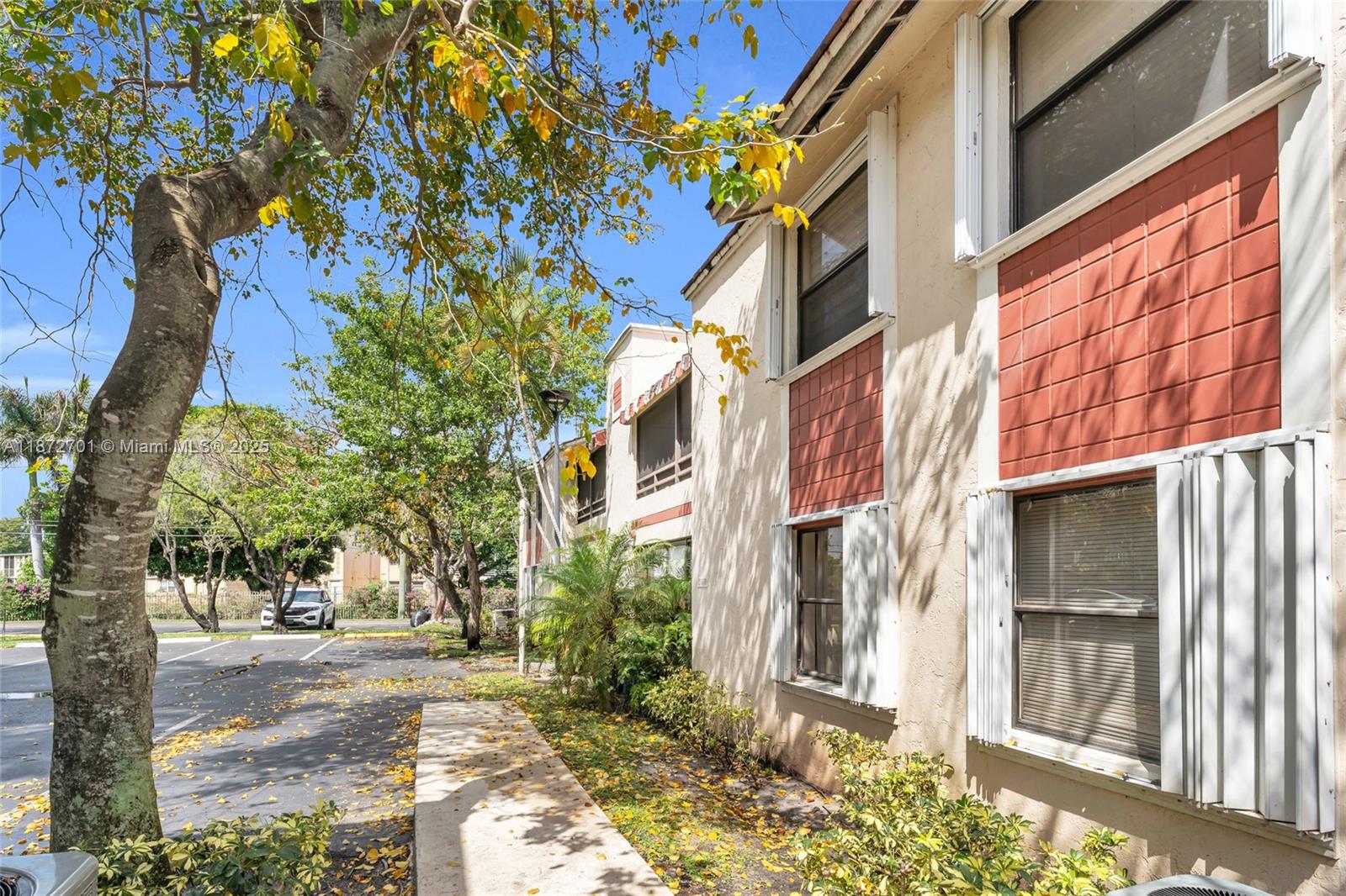 20170 Northeast 3rd Court, Unit 5 Miami, FL 33179 - Photo 33 of 38