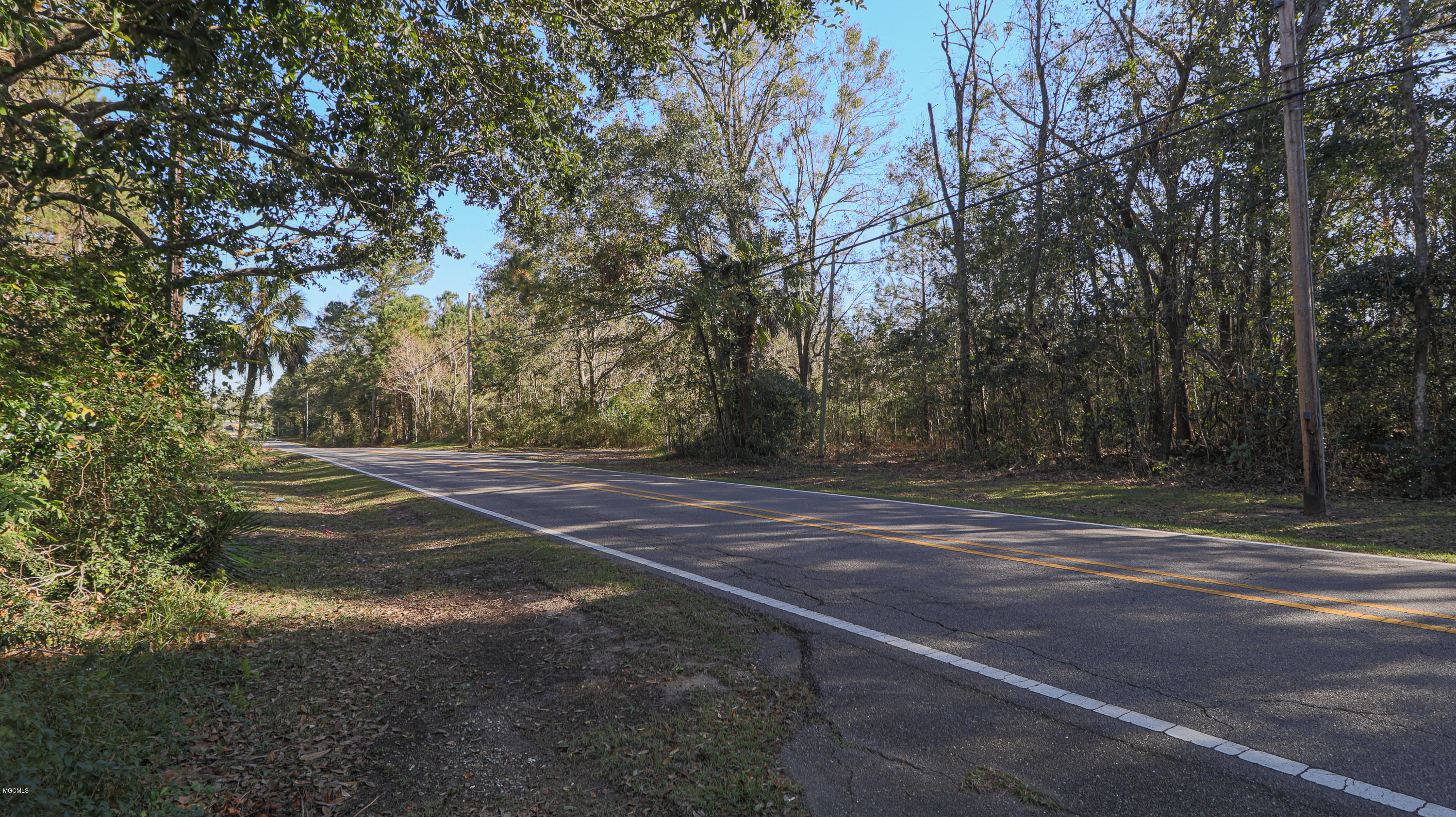 4182 Brodie Road D'Iberville, MS 39540 - Photo 1 of 5 Broadie Road-101-2