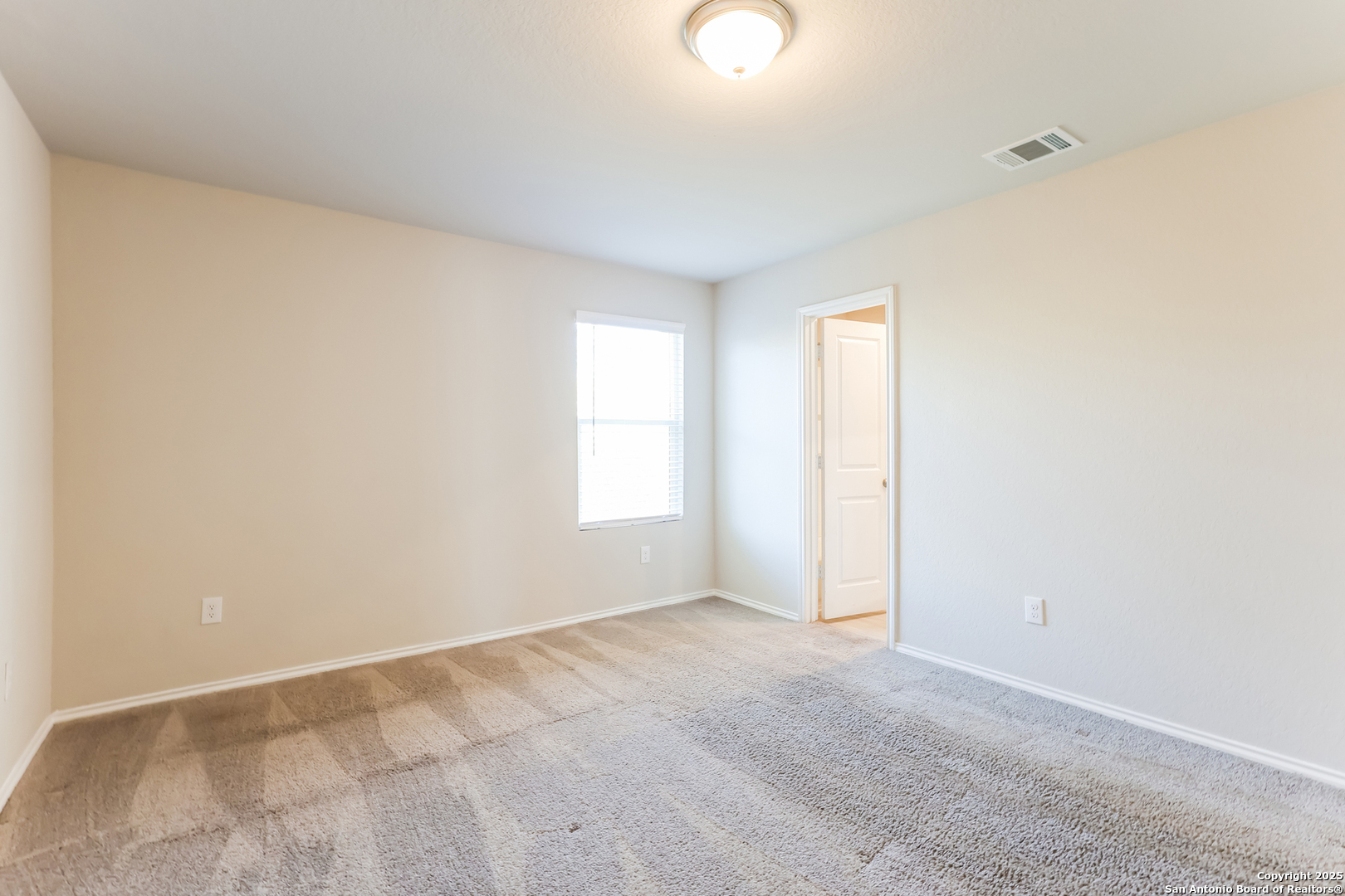 6419 Pickaxe Way San Antonio, TX 78252 - Photo 8 of 15