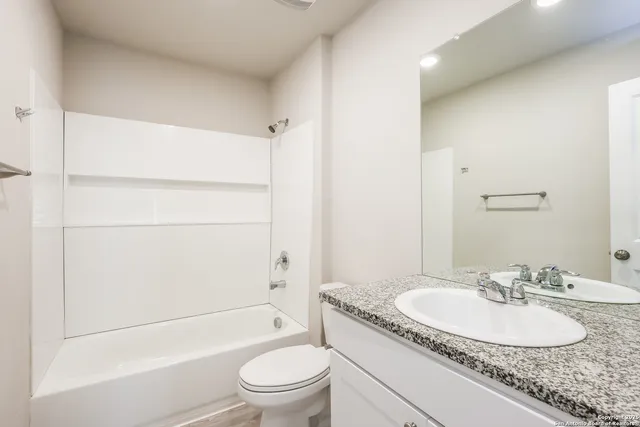 $1,645 | 6419 Pickaxe Way, San Antonio, TX 78252