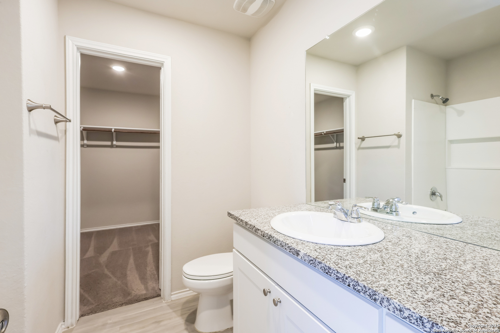 6419 Pickaxe Way San Antonio, TX 78252 - Photo 10 of 15