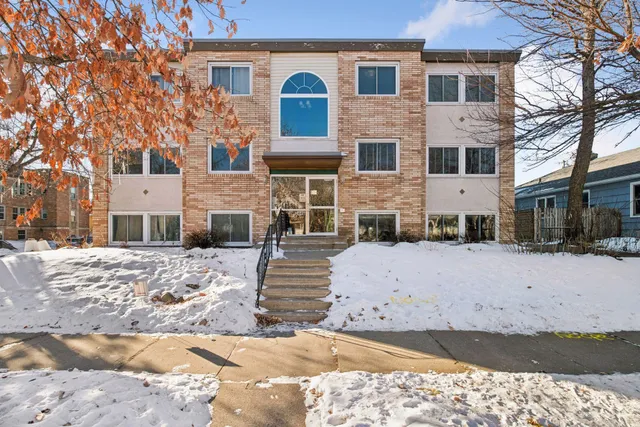 $144,700 | 3446 Pleasant Avenue, Unit 7, Minneapolis, MN 55408